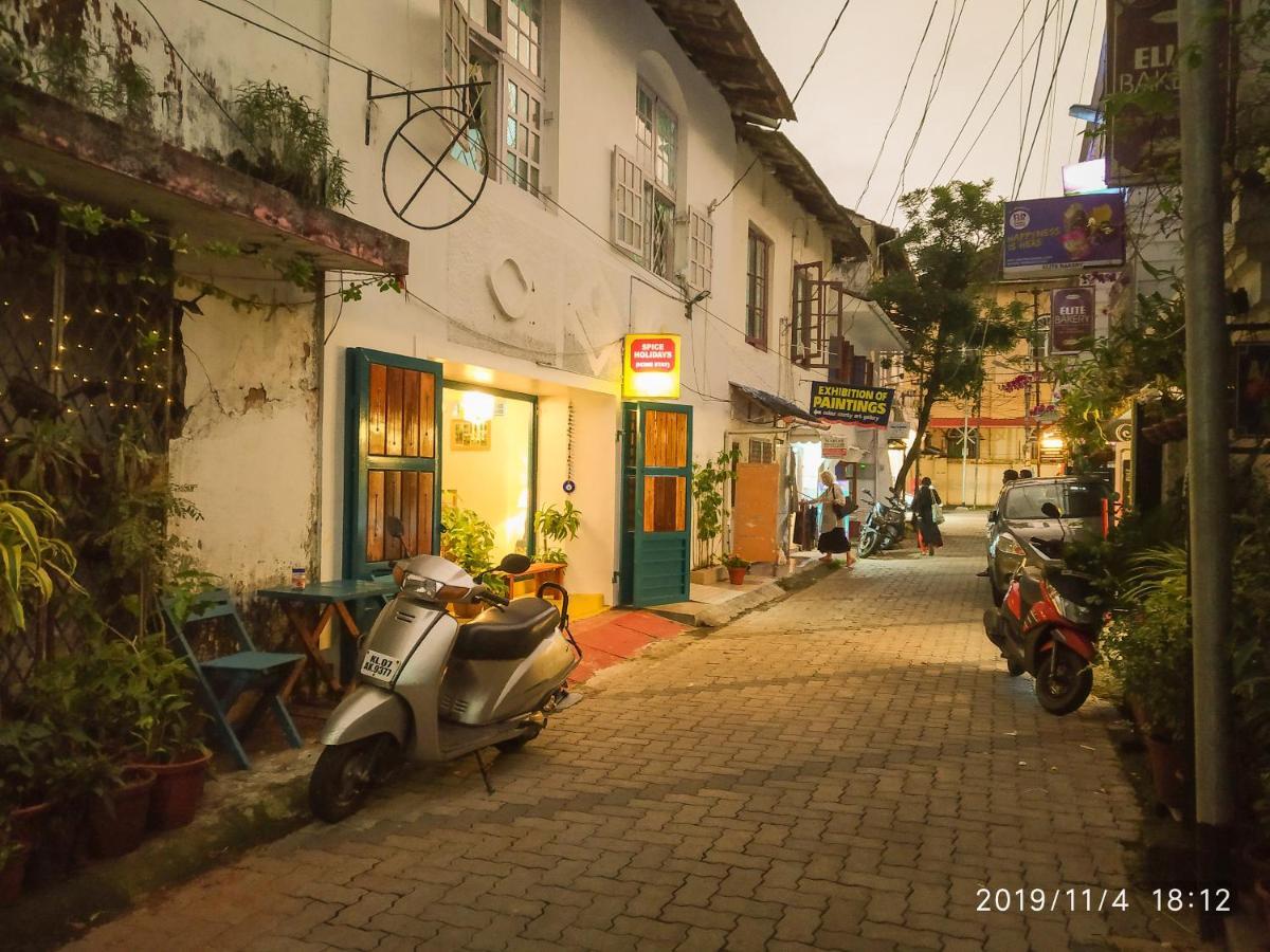 Spice Holidays Ξενοδοχείο Kochi Εξωτερικό φωτογραφία